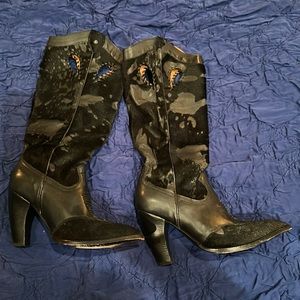 Justin’s Cowhide High Heel Cowboy Boots -SZ 8.5